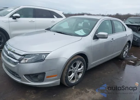 2012 Ford Fusion Se z USA, uszkodzony, nr VIN 3FAHP0HA8CR319653